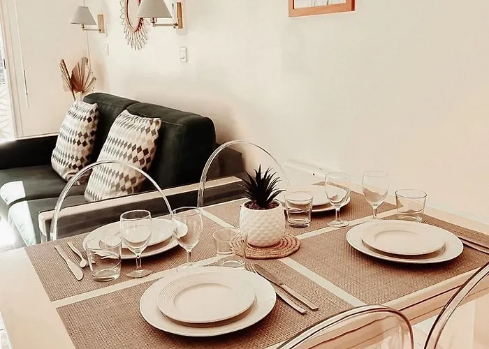 Les Rivages 2p Terrasse Parking Ac 50 M مينتون