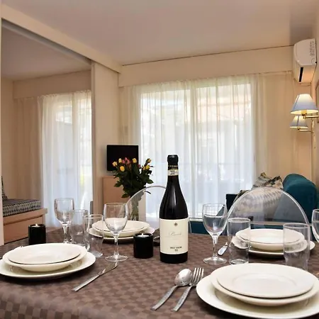 Apartment Les Rivages 2p Terrasse Parking Ac 50 M