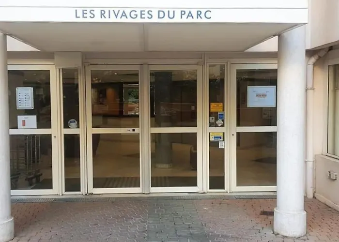 Les Rivages 2p Terrasse Parking Ac 50 M 아파트