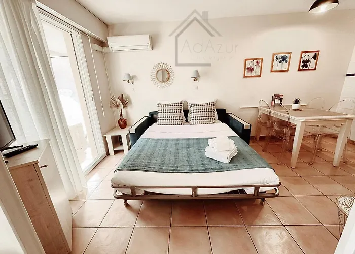 Apartment Les Rivages 2p Terrasse Parking Ac 50 M Menton