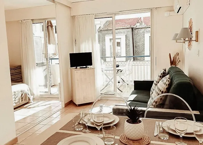 Les Rivages 2p Terrasse Parking Ac 50 M Menton